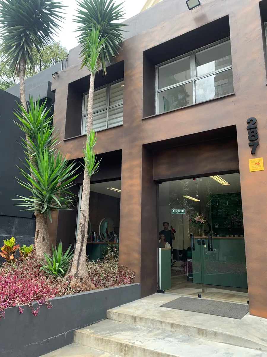 Entrada do espaço de Marta Rocha na R. Itapeva, 287, Bela Vista, São Paulo